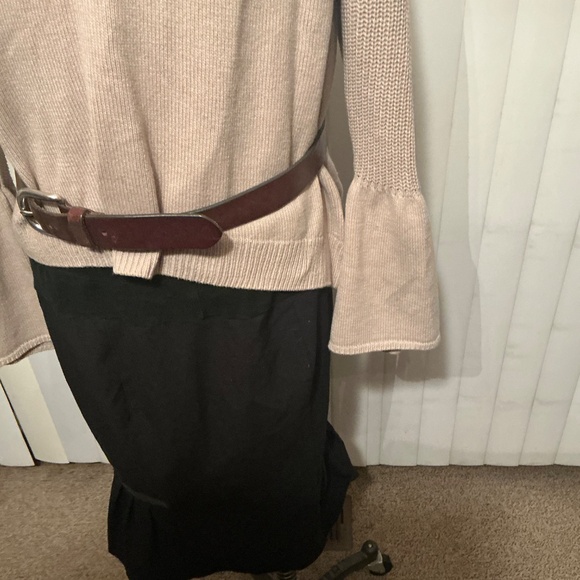 Express women sweater with tags size xl - Picture 8 of 9